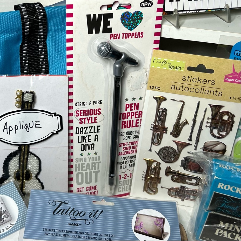 ROCK OUT GIFT SET - Picture 9 of 16